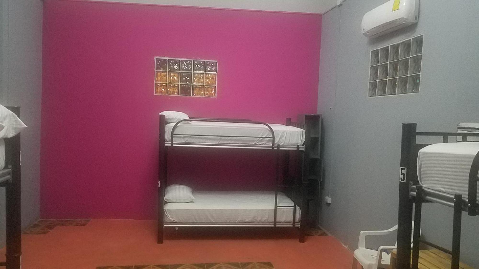 Hostal Xiinbal Merida Room photo